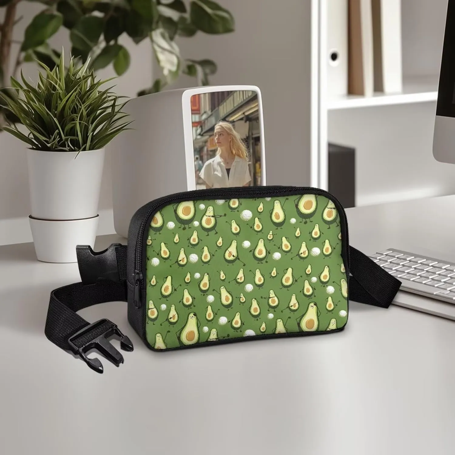 Avocado Fanny Pack Women's Fashion Fanny Pack Kawaii Lightweight Waist Pack with Zipper Closure for Women Cycling Shopping Hiking Vacation Travel Green Waist Bag Easy to Carry