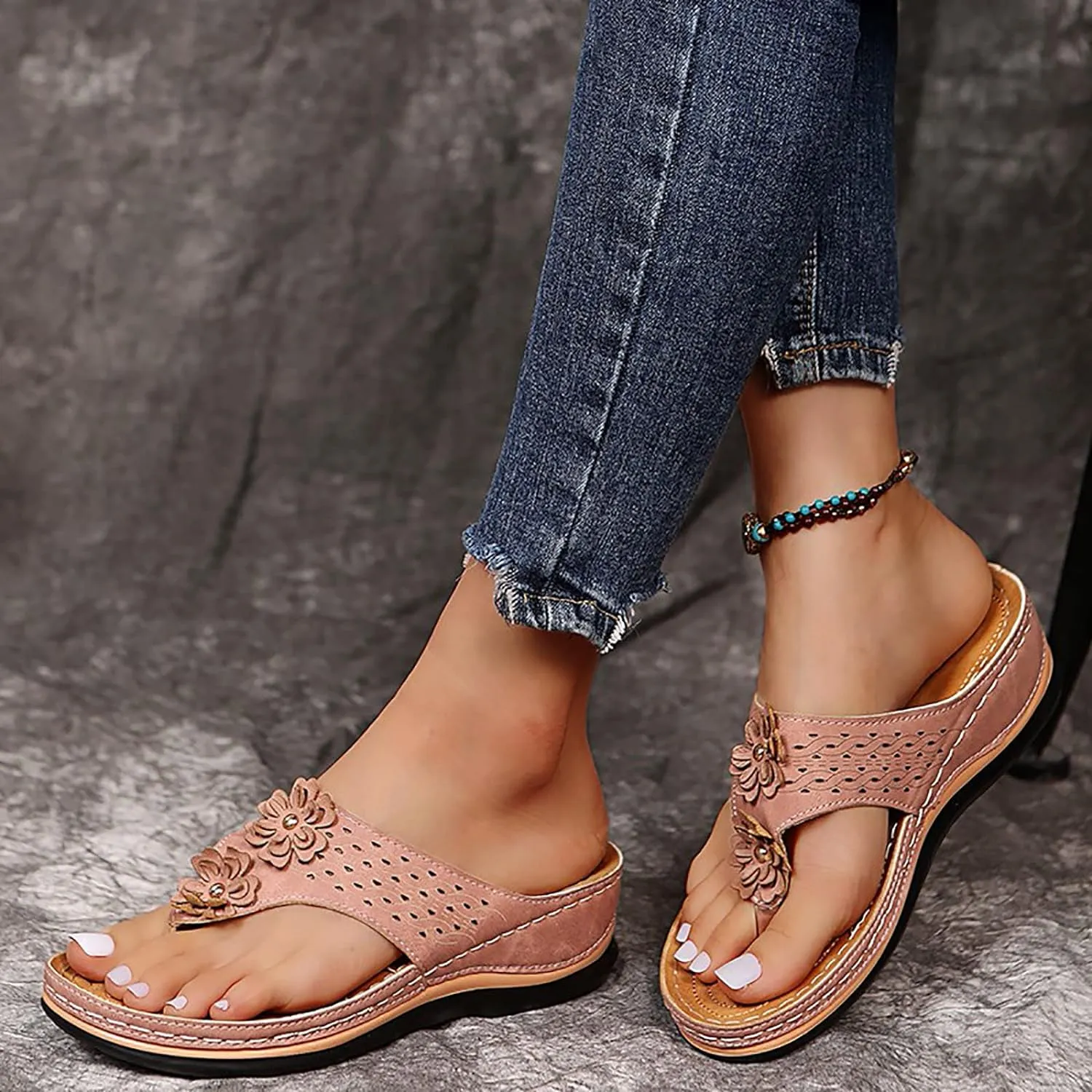 Eduavar Dressy Sandals Women, Sandals Women Dressy Summer Comfy Flip Flops Sandals Breathable Open Toe Flat Sandals