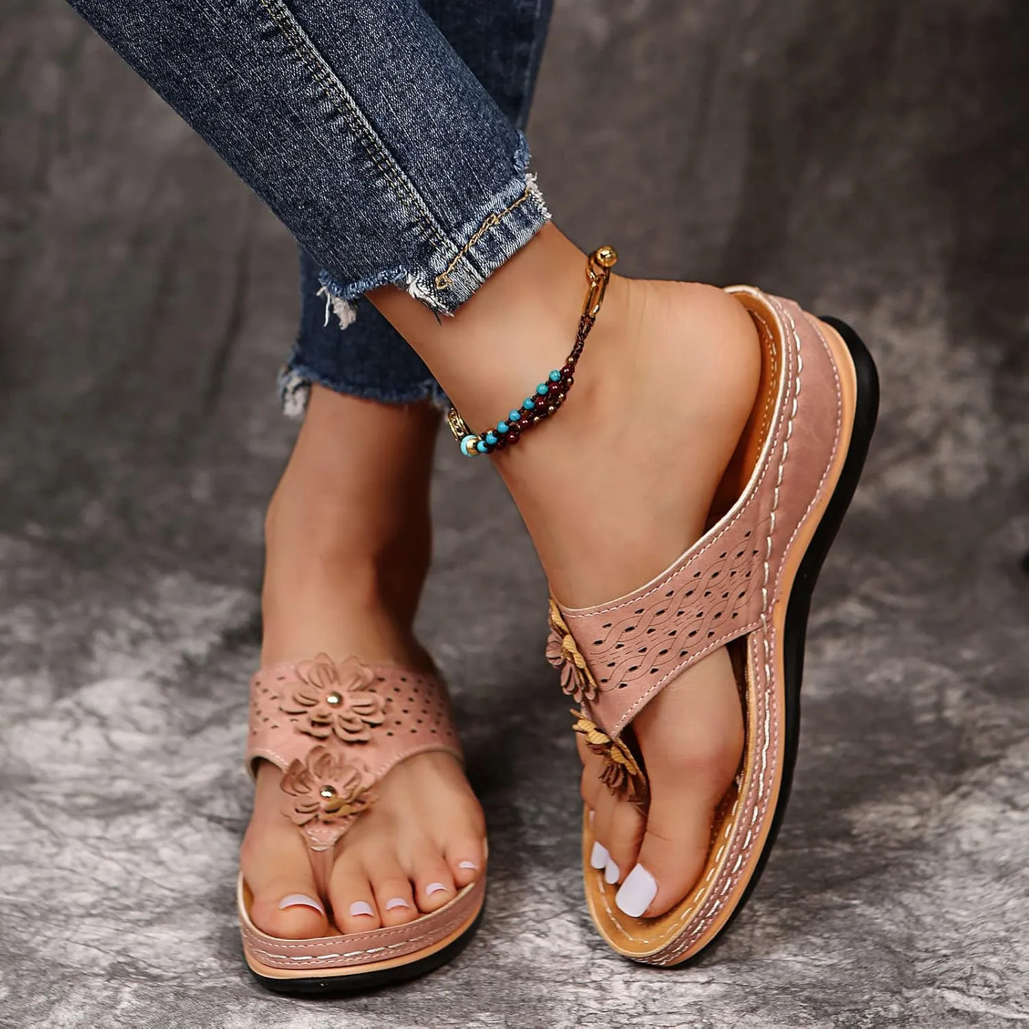 Eduavar Dressy Sandals Women, Sandals Women Dressy Summer Comfy Flip Flops Sandals Breathable Open Toe Flat Sandals