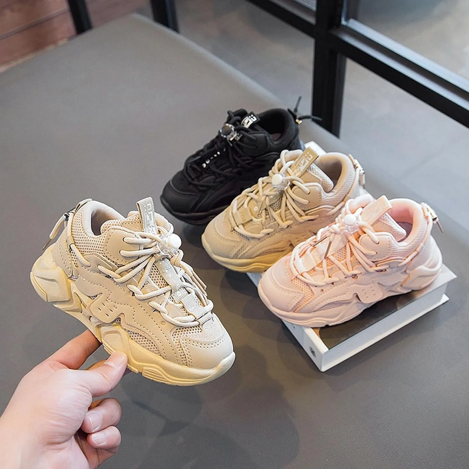 Fashion Boys Basketball Shoes Sport Shoes Solid Mesh and Leather Finish Platform Button Adjustable Sneakers