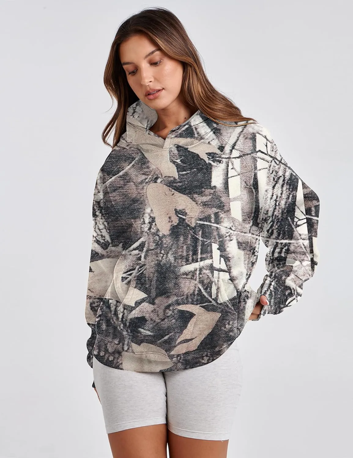 Livtany Women's Leopard Cheetah Print Hoodies Oversized Fit Fleece Pullover Top Fashion Long Sleeve Sweatshirt With Pocket