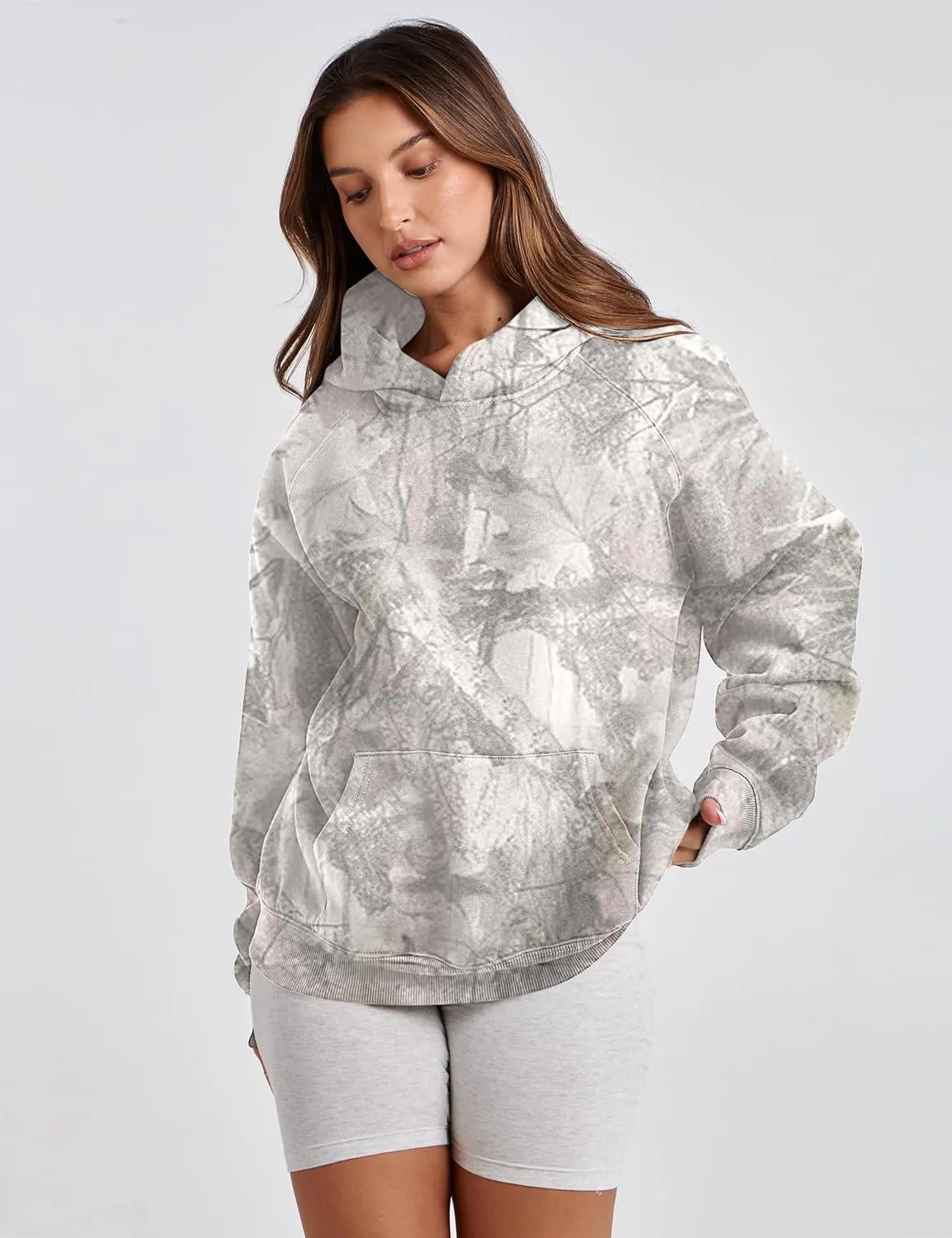 Livtany Women's Leopard Cheetah Print Hoodies Oversized Fit Fleece Pullover Top Fashion Long Sleeve Sweatshirt With Pocket