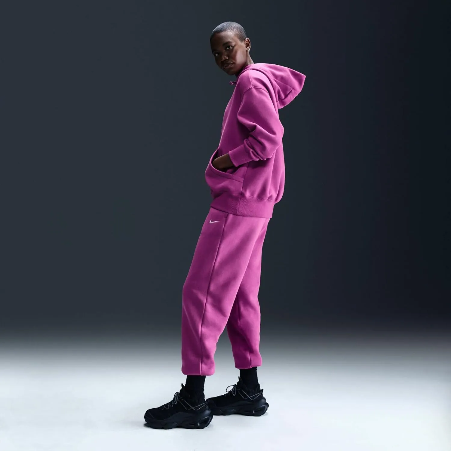 Nike Sportswear Phoenix Fleece Women's Oversized Pullover Hoodie (DQ5860-518, Hot Fuchsia/Sail)
