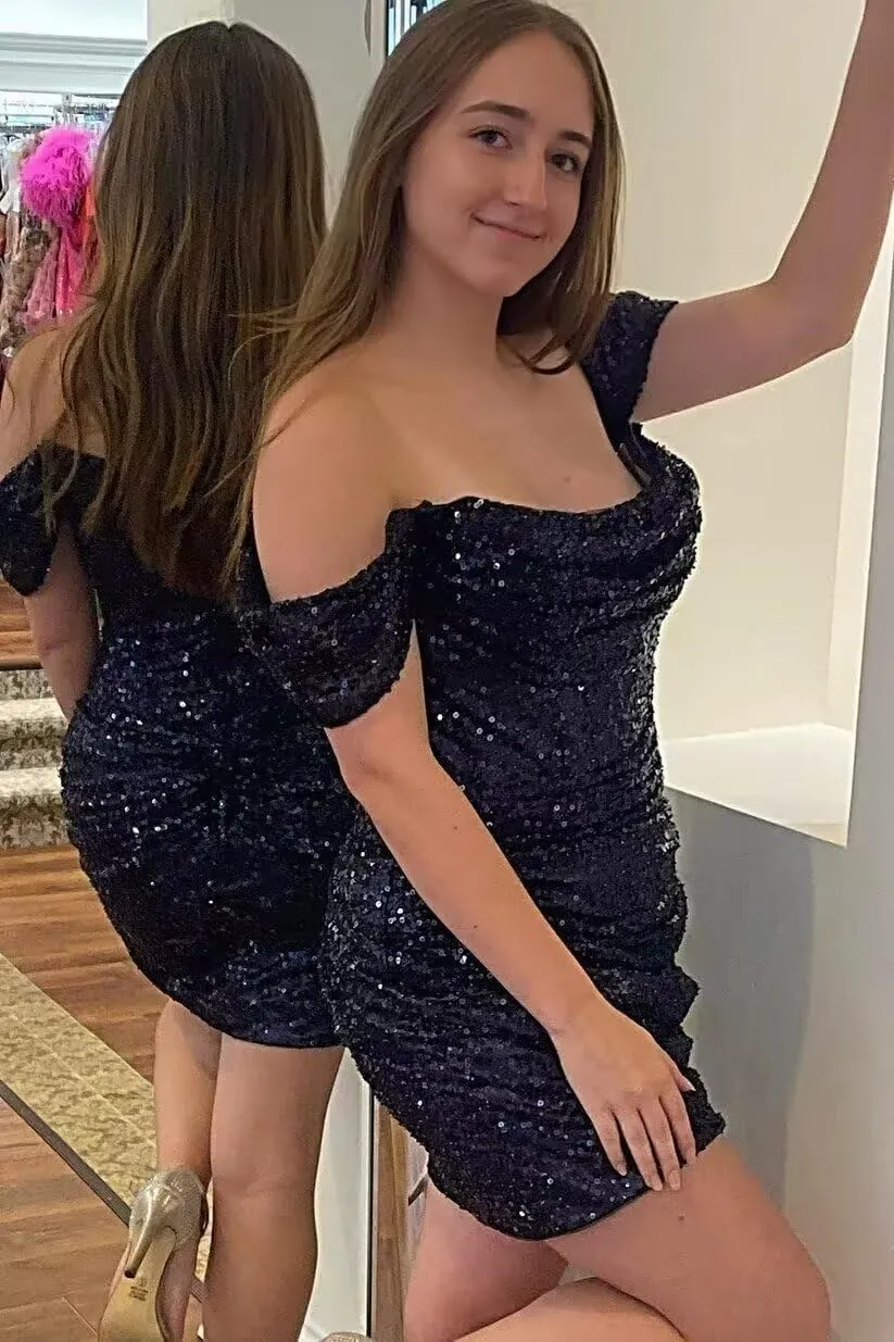 Off Shoulder Homecoming Dresses 2025 Sparkly Sequin Pleated Short Prom Dress Formal Cocktail Party Gowns