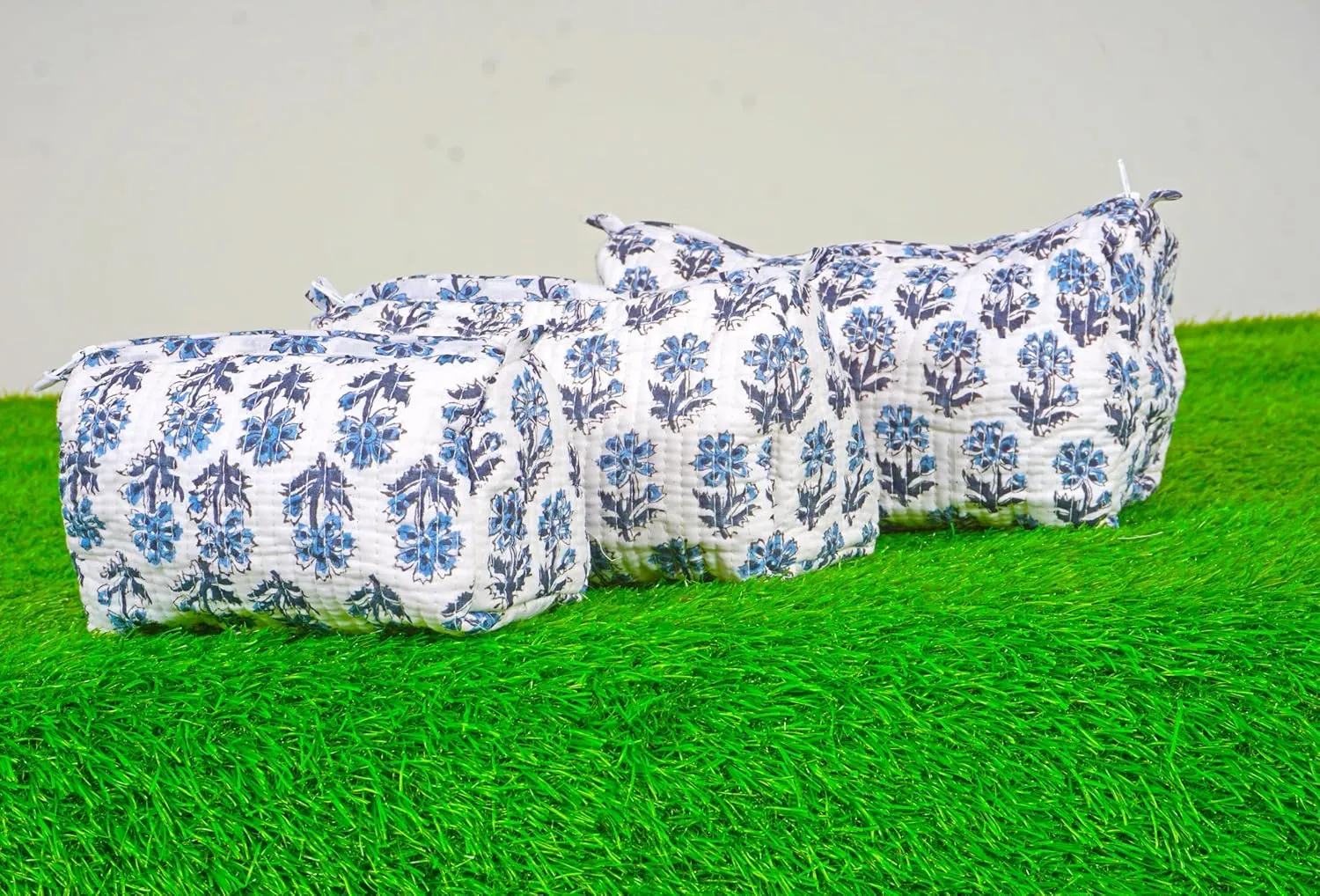 Set of 3 Pieces Indian Handmade Cotton Quilted Handmade Floral Hand Block Print Toiletry Bag,Cosmetic Pouch Bag Makeup Bag For Women (Cotton, White B), 44999