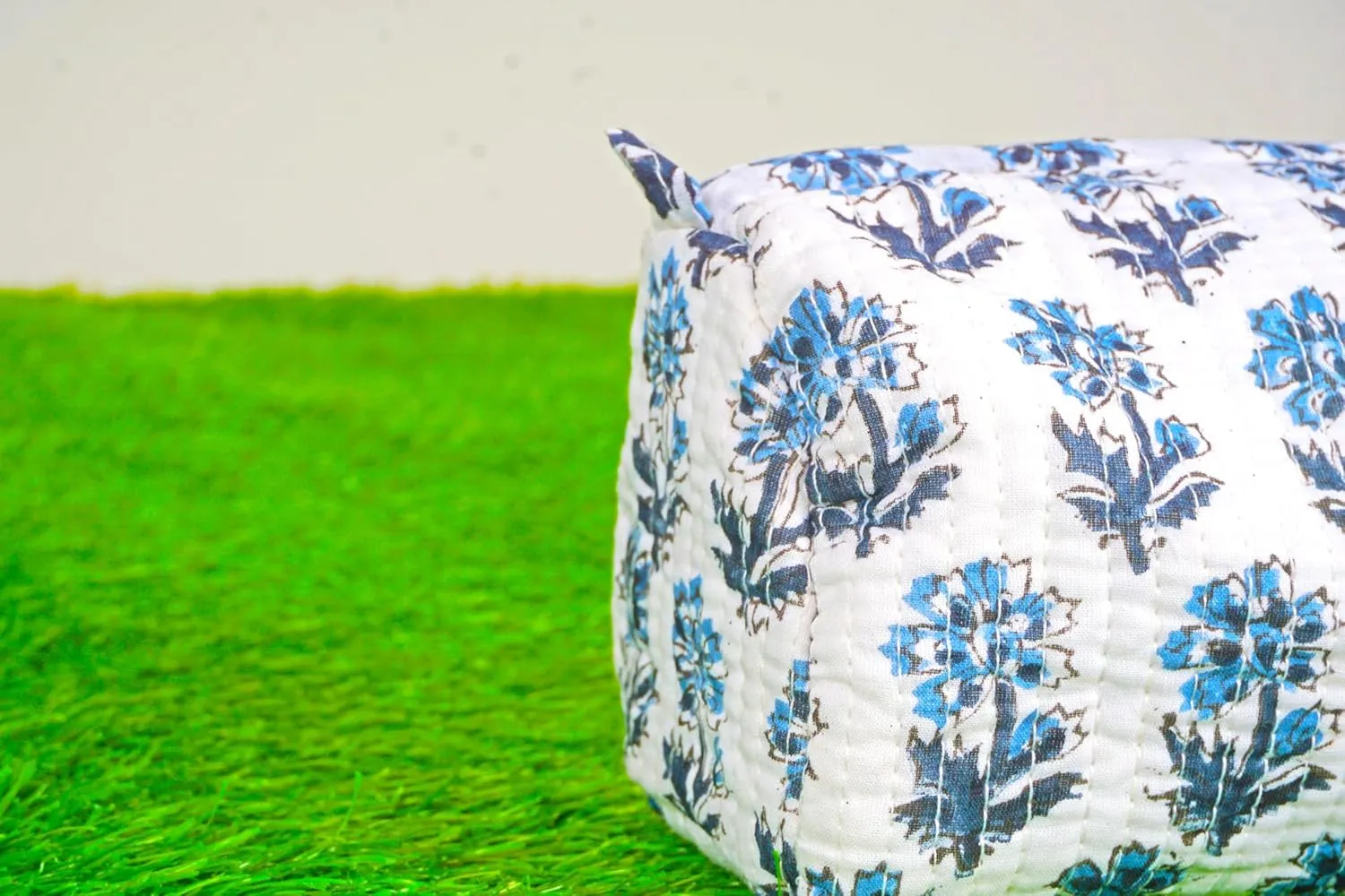 Set of 3 Pieces Indian Handmade Cotton Quilted Handmade Floral Hand Block Print Toiletry Bag,Cosmetic Pouch Bag Makeup Bag For Women (Cotton, White B), 44999