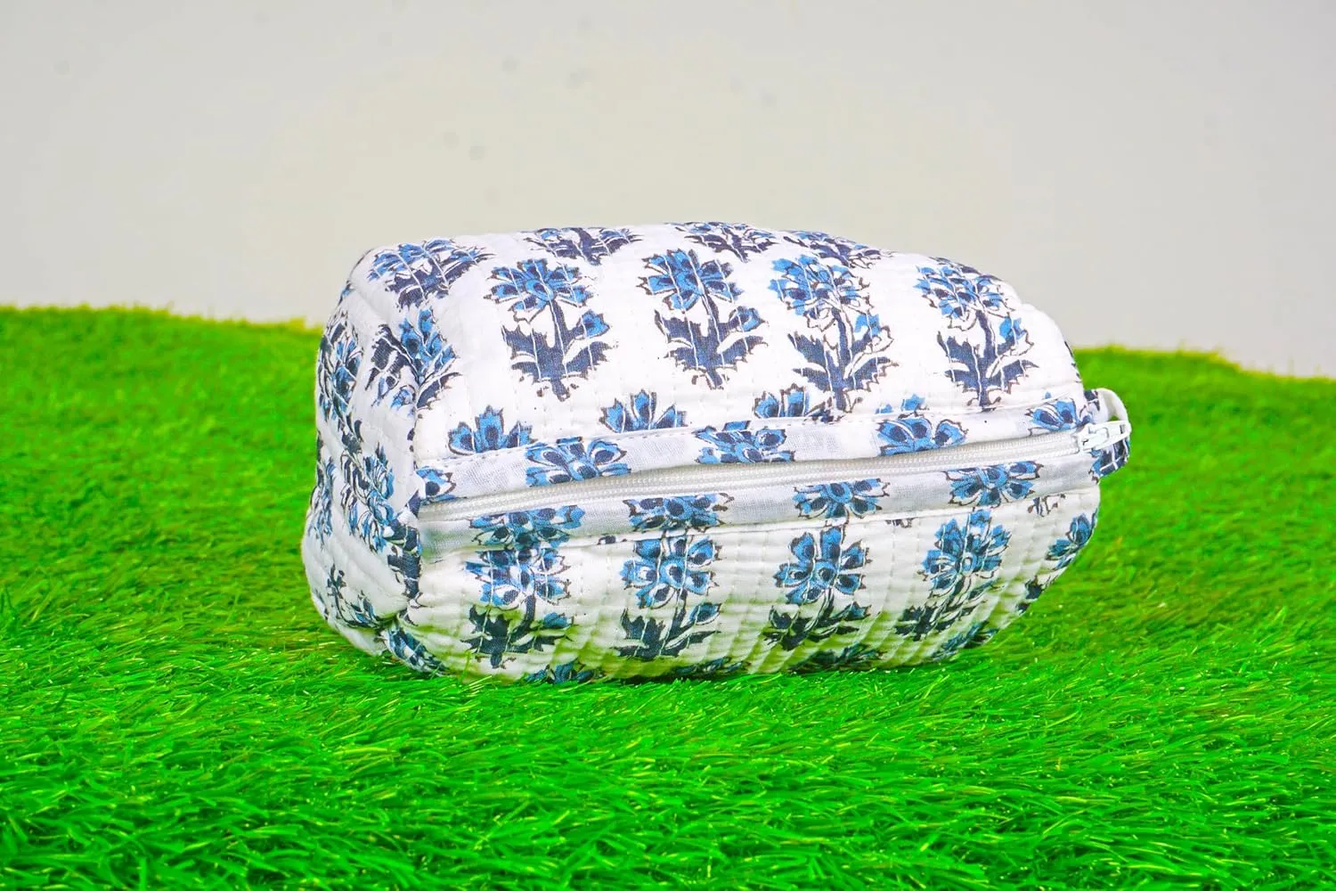 Set of 3 Pieces Indian Handmade Cotton Quilted Handmade Floral Hand Block Print Toiletry Bag,Cosmetic Pouch Bag Makeup Bag For Women (Cotton, White B), 44999