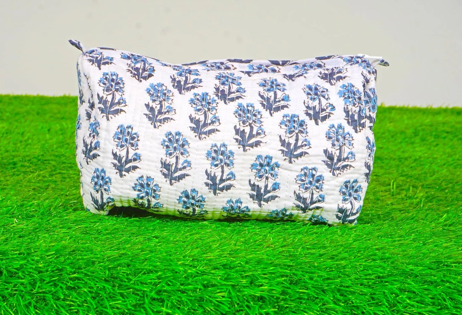 Set of 3 Pieces Indian Handmade Cotton Quilted Handmade Floral Hand Block Print Toiletry Bag,Cosmetic Pouch Bag Makeup Bag For Women (Cotton, White B), 44999