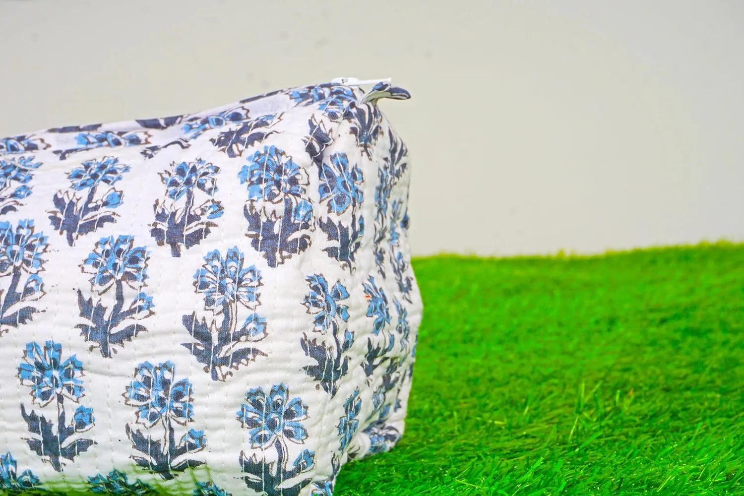 Set of 3 Pieces Indian Handmade Cotton Quilted Handmade Floral Hand Block Print Toiletry Bag,Cosmetic Pouch Bag Makeup Bag For Women (Cotton, White B), 44999